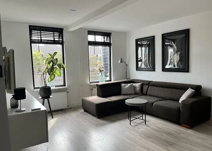 Near Dunes, Beach, Sea Hébergement de vacances