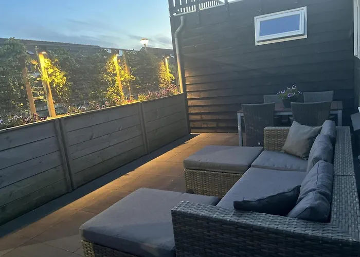 Near Dunes, Beach, Sea Hébergement de vacances Sint Maartensvlotbrug